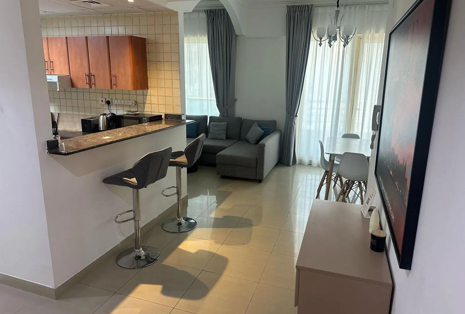 Dubai Marina-2Bedroom-3 Balcony -Holiday Home-Direct Acces To Marina Promenade 0*,  アラブ首長国連邦